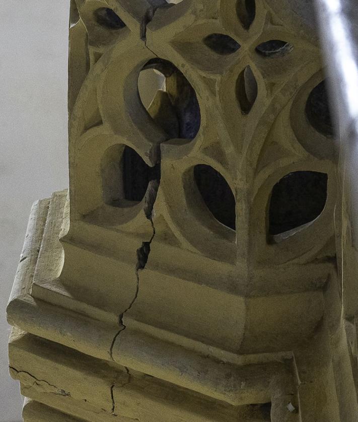 Imagen secundaria 2 - Estado del coro de la iglesia de Villegas. 