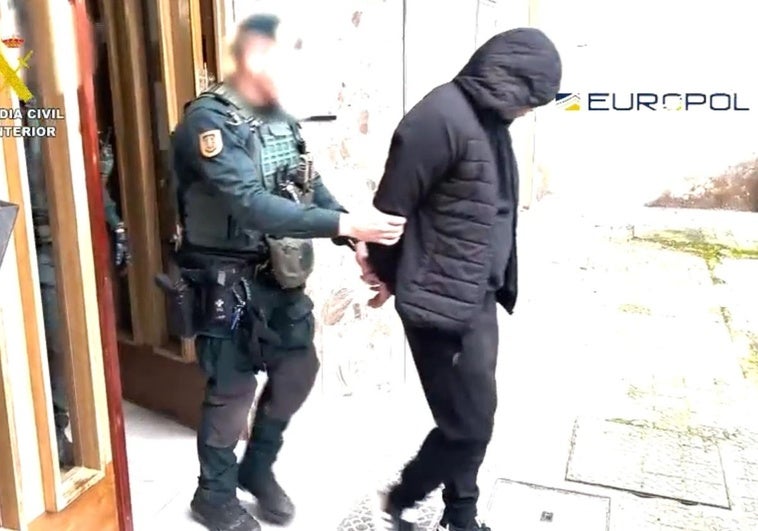 Imagen de la detención del vecino de Burgos.