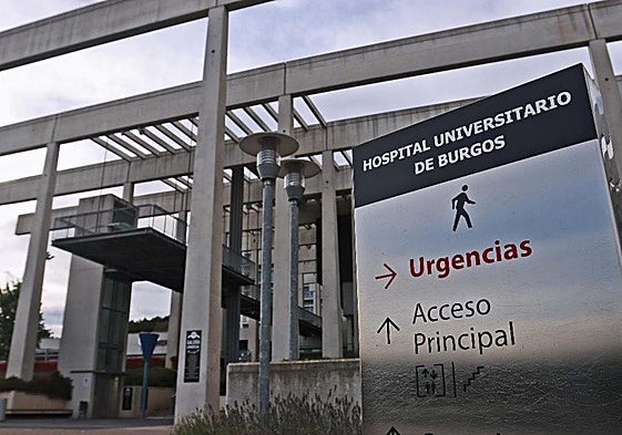Uno de los accesos al Hospital Universitario de Burgos.