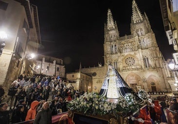 Burgos incorpora la 'saeta castellana' a la Procesión del Santo Entierro