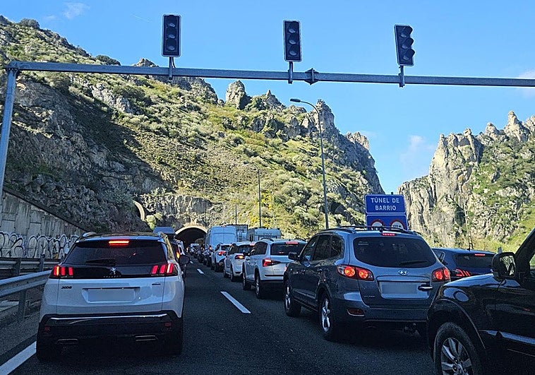 Retenciones en la AP-1 debido a un nuevo accidente.