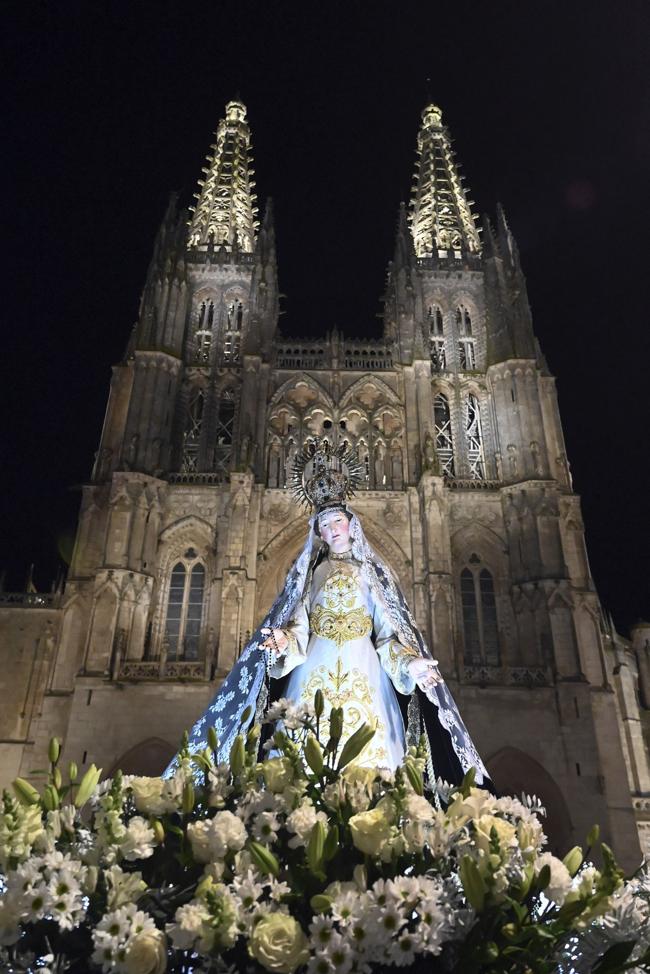 Procesión del Santo Entierro durante la Semana Santa de Burgos.