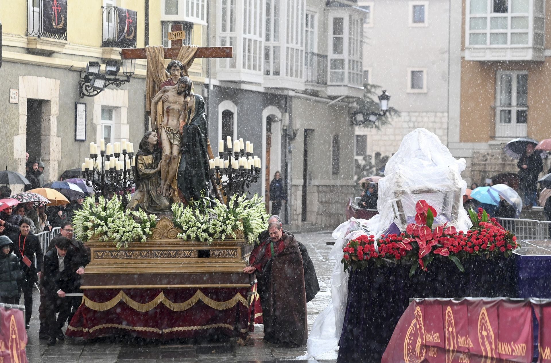 La Procesión del Santo Entierro de Burgos en imágenes