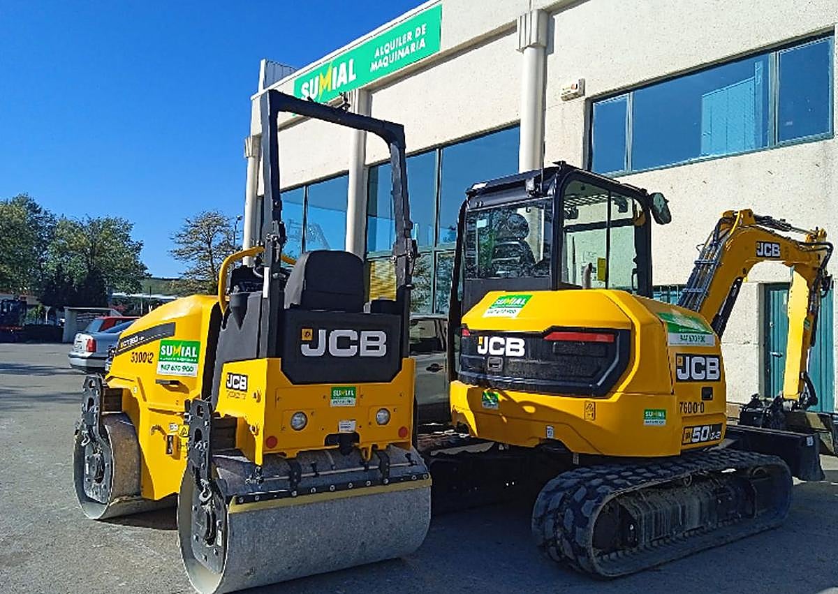 Imagen secundaria 1 - Alquiler de maquinaria de movimiento de tierra: clave para proyectos de construcción eficientes y seguros