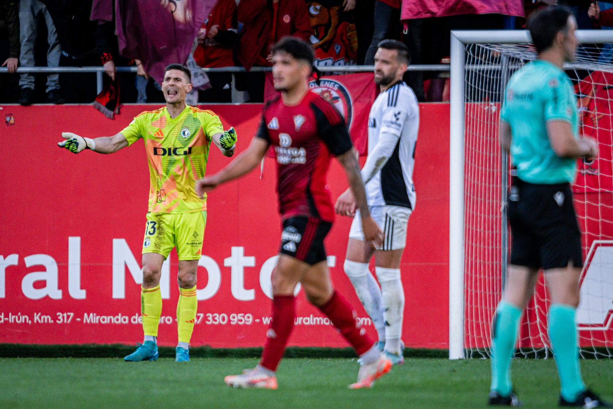 La derrota del Burgos CF en el derbi, en imágenes