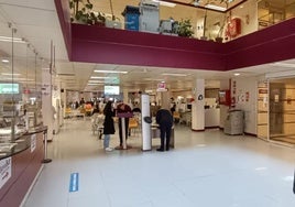Imagen del Ayuntamiento de Burgos a última hora de la mañana del lunes, en mitad del apagón nacional echando mano de su sistema de respaldo.