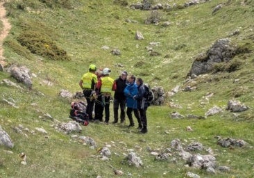 Rescatan a una senderista herida tras caer de diez metros de altura en una ruta de Burgos