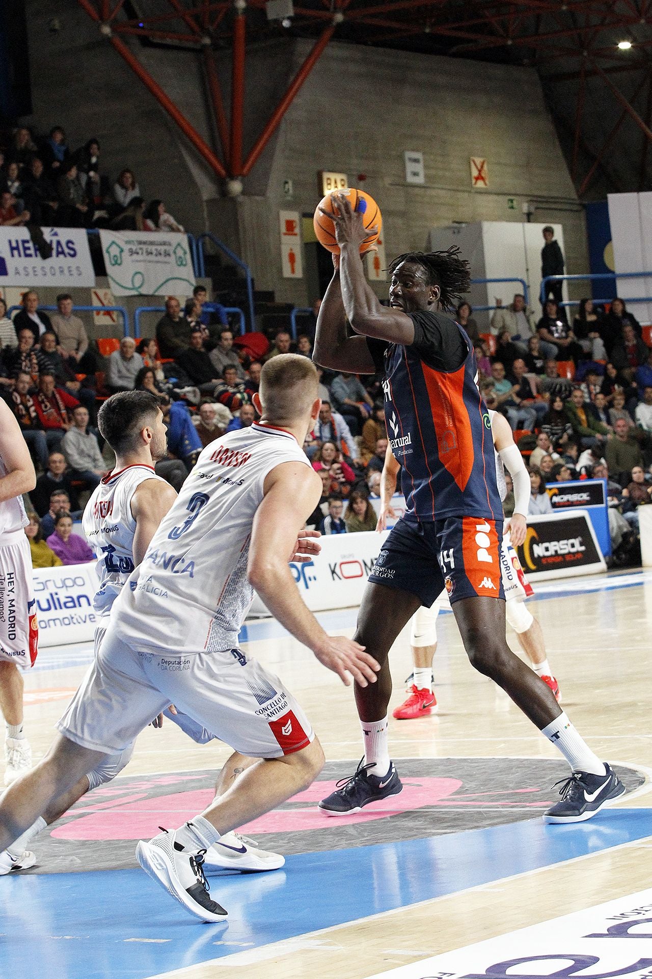 Imágenes de la derrota, aunque pase a playoffs, del Tizona