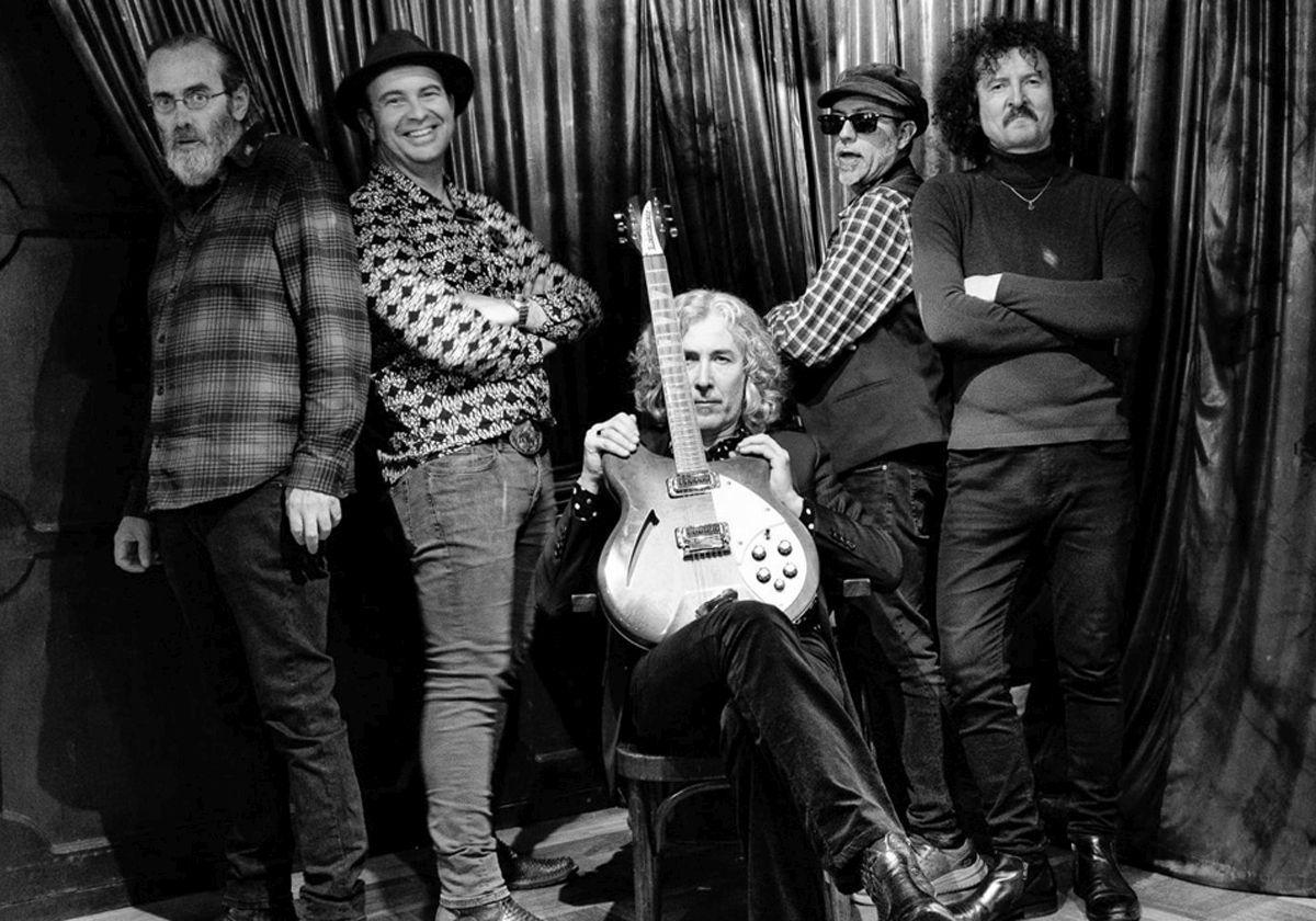 Integrantes del grupo The Fuzzy for Her.