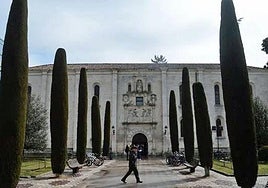 El IES Cardenal López de Mendoza, centro donde estudia Inés Camareno.