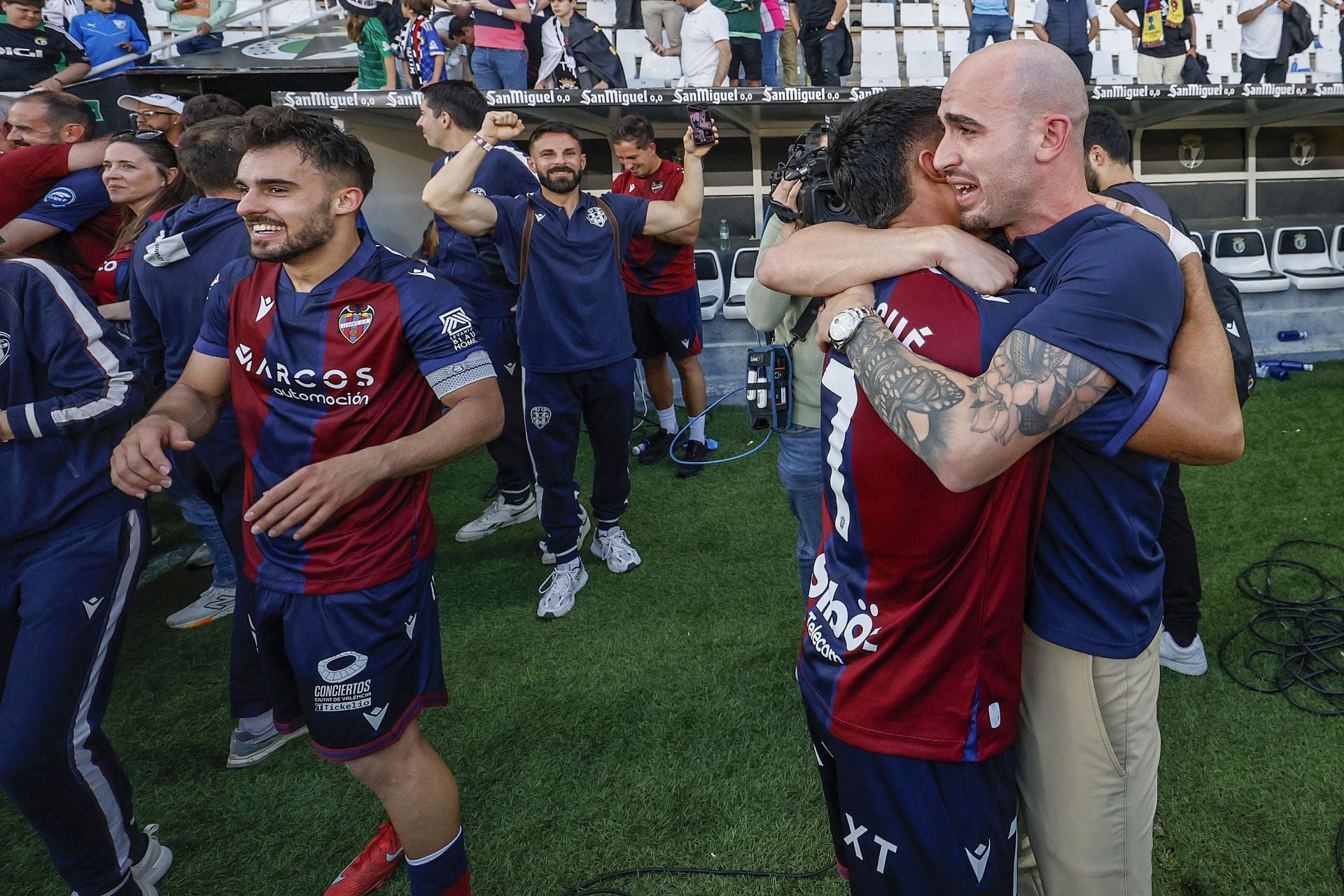 El Levante sella el ascenso directo en El Plantío