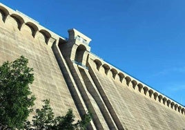 Detalle de la presa de Castrovido.