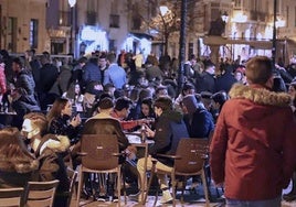 Las terrazas podrán extender su horario habitual en una hora.