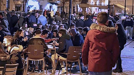 Los bares de Burgos podrán extender una hora el horario de las terrazas durante la Noche Blanca