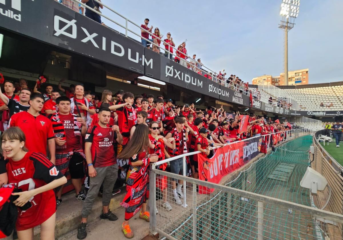 El Mirandés siente el calor de su afición hasta el final, y más