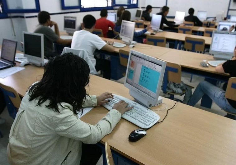 Dos institutos de Burgos, entre los seleccionados para los cursos de inmersión en inglés de la Junta
