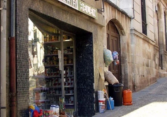Un comercio de la calle Mayor de Lerma, Burgos.