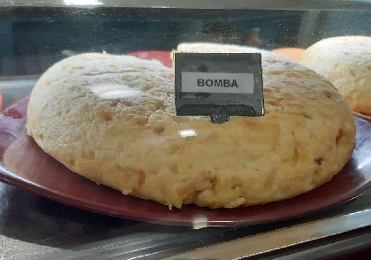 Tortilla bomba.