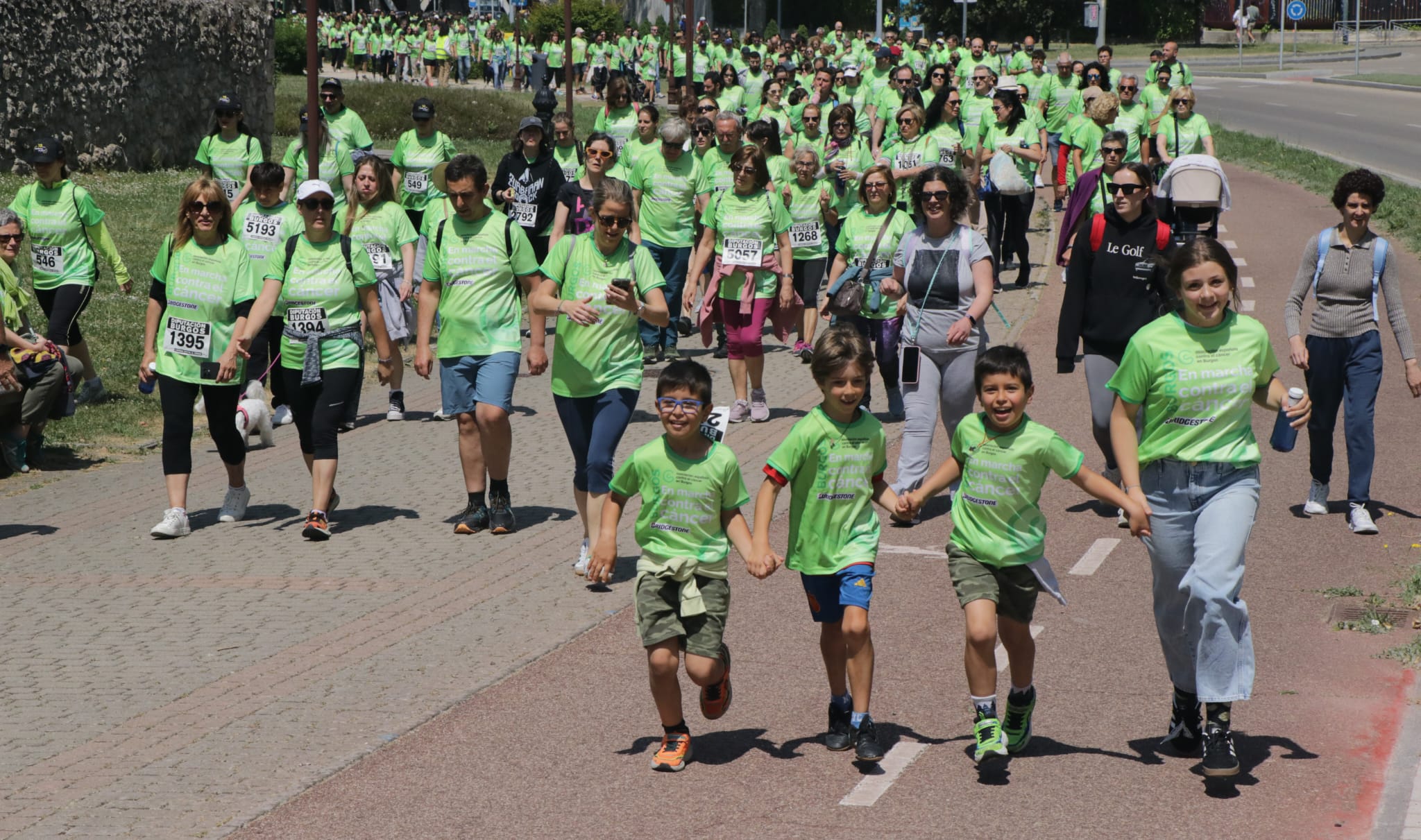 La marcha contra el cáncer de Burgos, en imágenes
