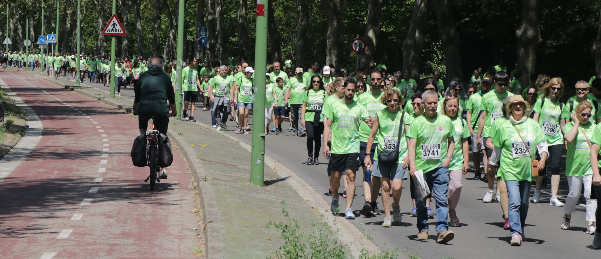 La marcha contra el cáncer de Burgos, en imágenes