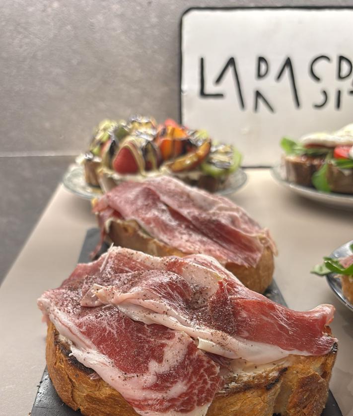 Imagen secundaria 2 - Conéctate con el sabor de Burgos: Bar La Raspa
