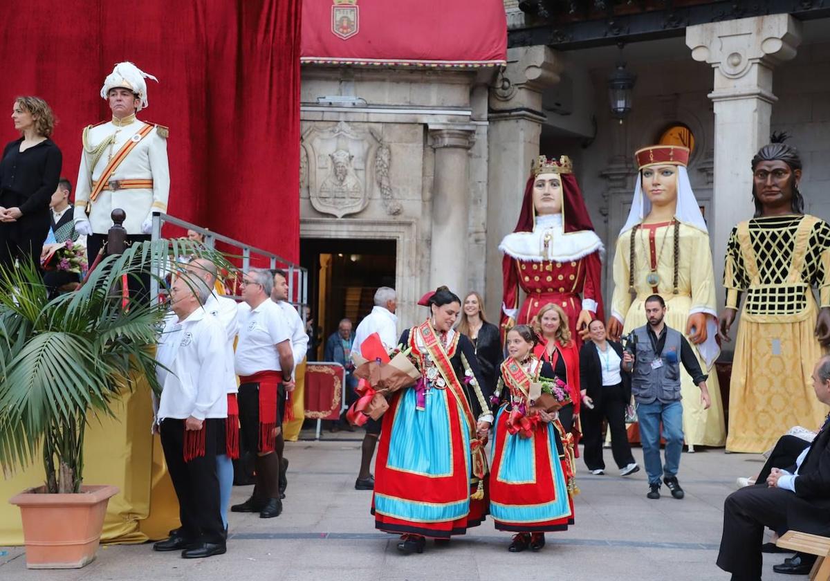 Proclamación de reina y damas de Burgos en 2024.