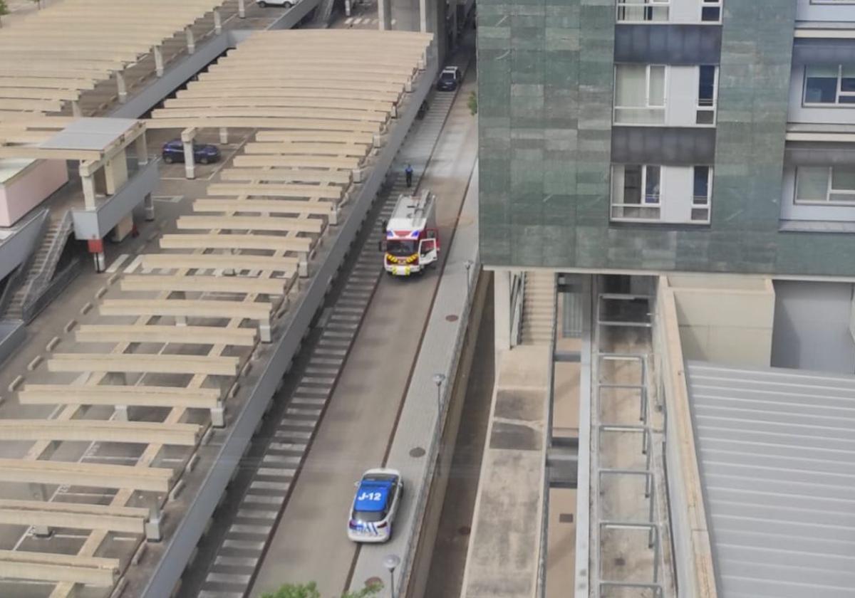Policía Local de Burgos y Bomberos en el HUBU.