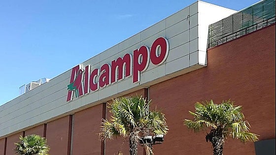 Alcampo cerrará el súper de Miranda y despedirá a otros 30 empleados en Burgos