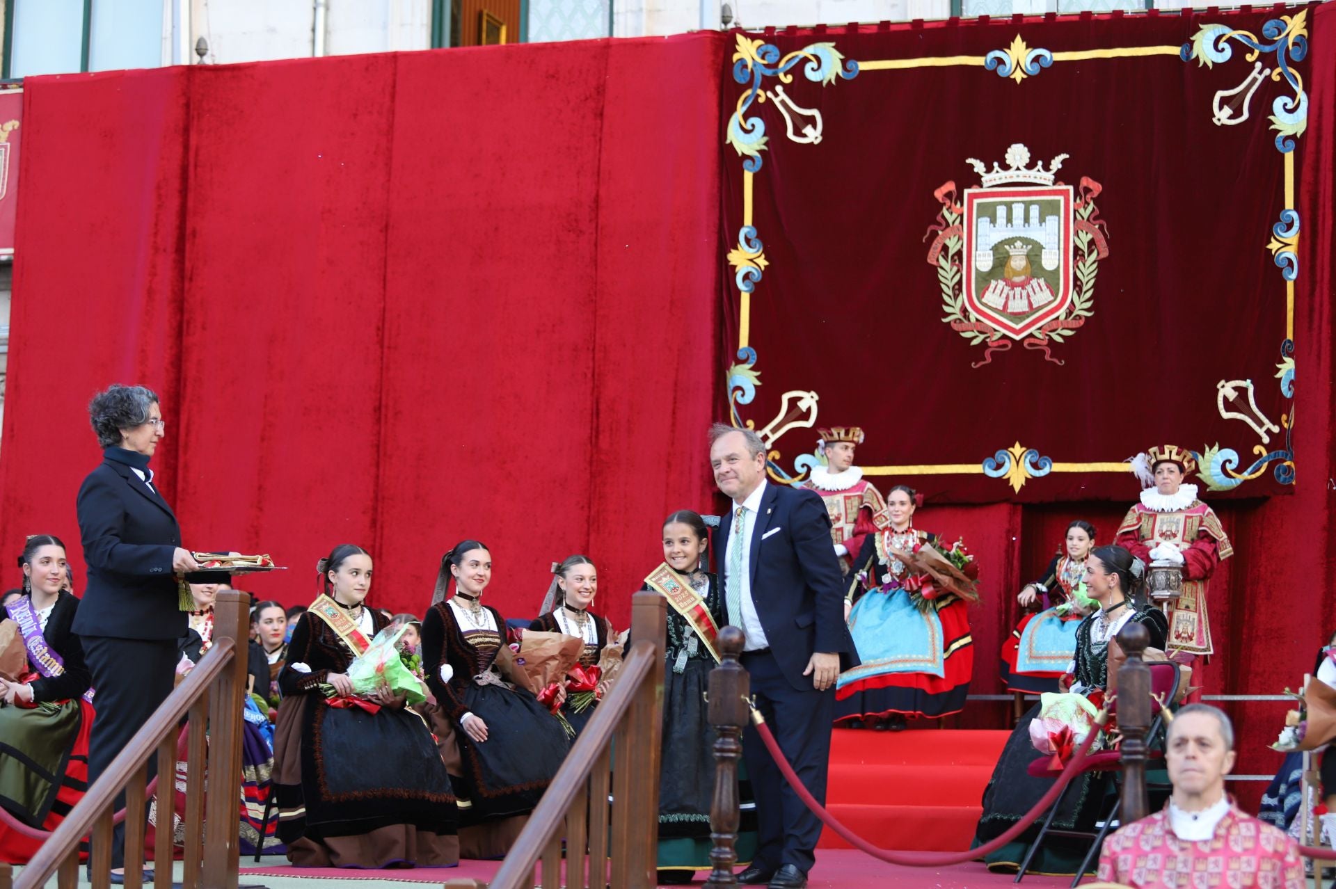 Así ha sido la proclamación de las reinas y damas de los Sampedros 2025