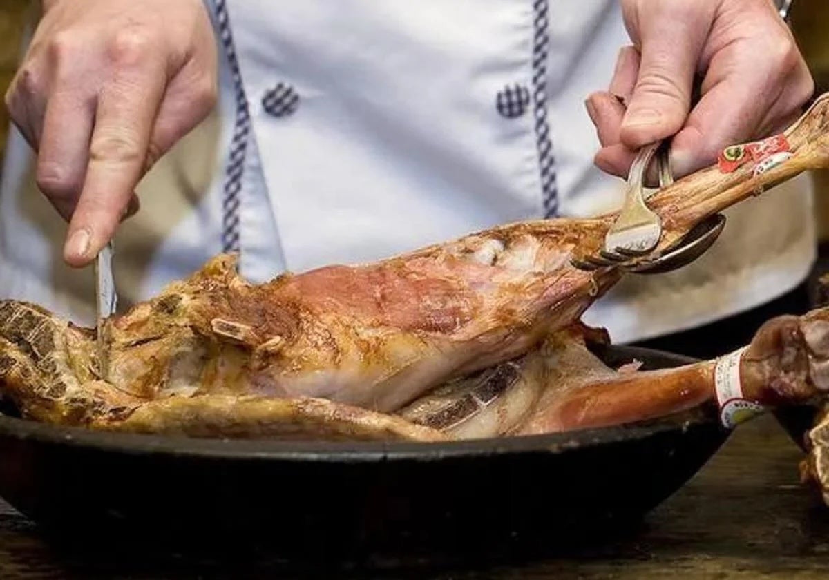 El lechazo es el rey de la gastronomía de Burgos.