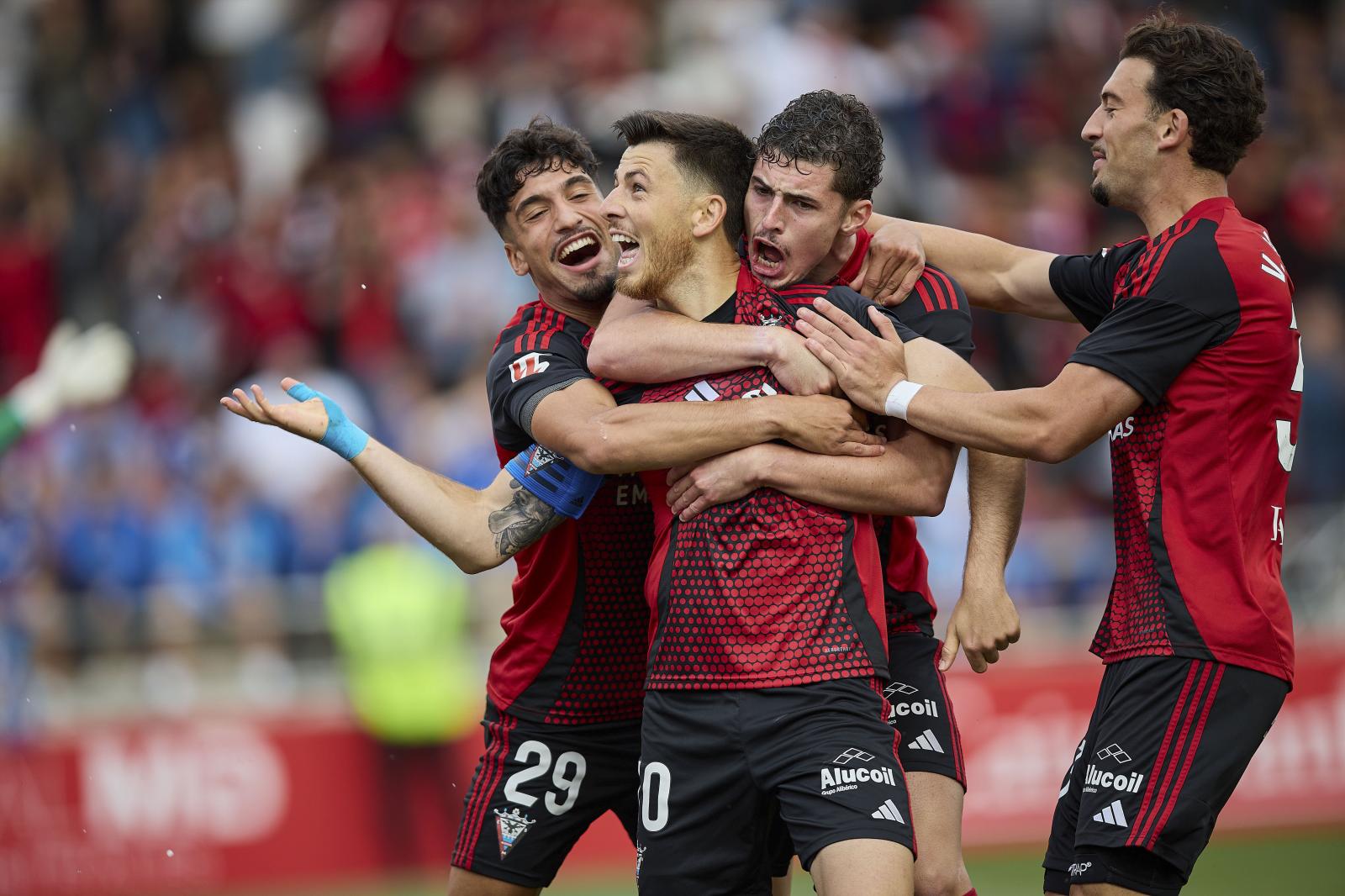 La victoria del Mirandés en Anduva, en imágenes