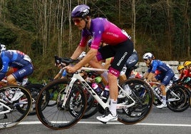 Josh Burnett regresa tras varias semanas lesionado.