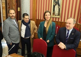 Imagen de archivo de los cuatro concejales de Vox.