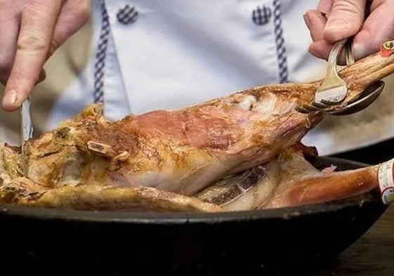 El lechazo es el rey de la gastronomía de Burgos.
