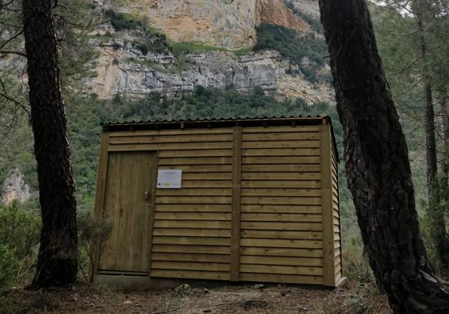 El observatorio cerrado de aves de Tartalés de Cilla.
