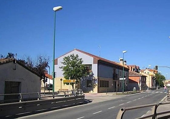 Travesía de la N-120 a su paso por Castañares.