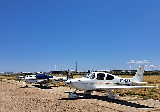 Aeronaves en el aeropuerto de Burgos.