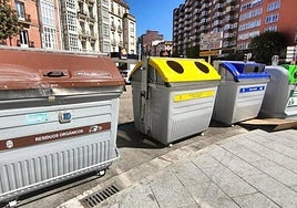 Contenedores de basura en la ciudad de Burgos.