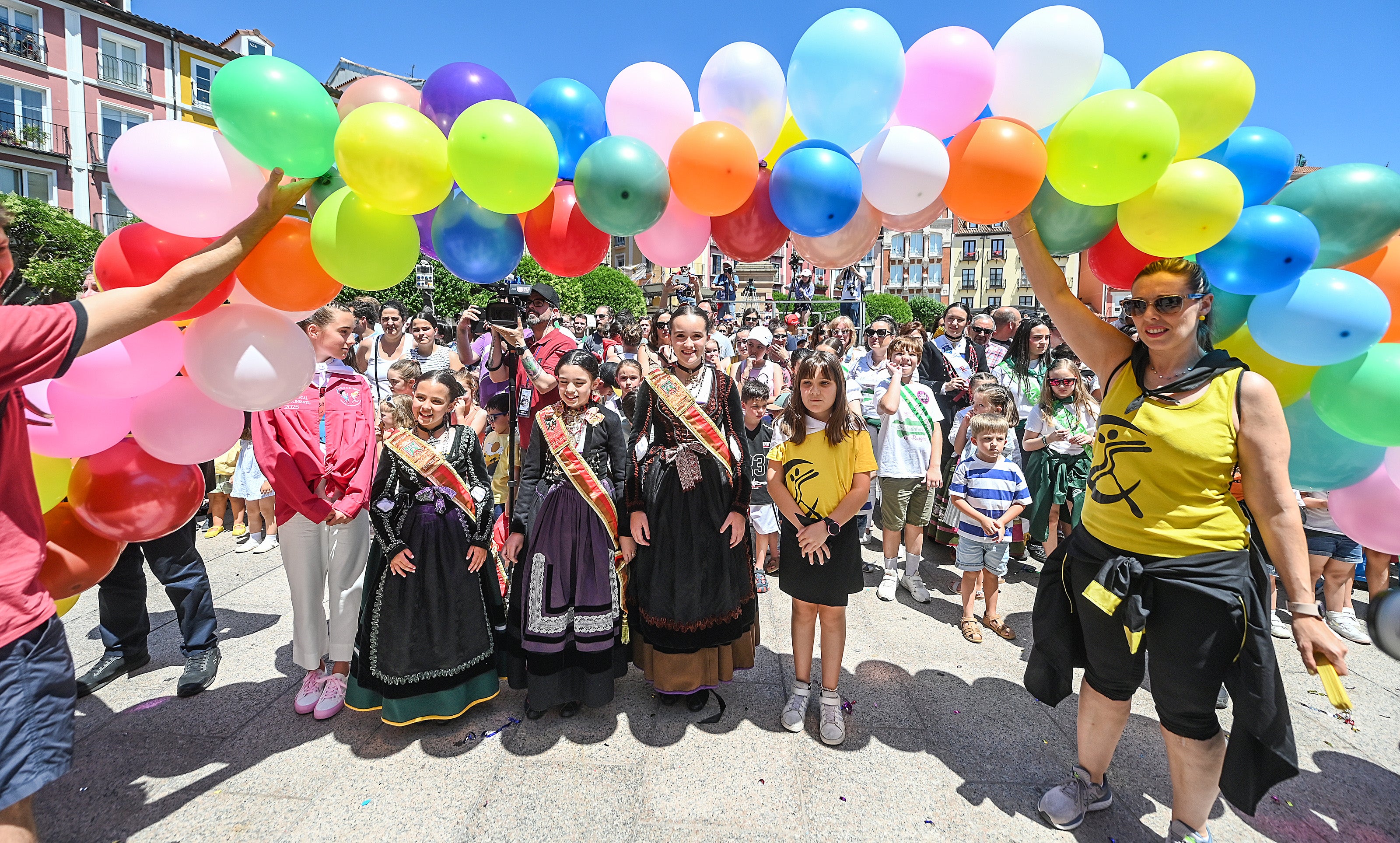 El pregón infantil de Sampedros, en imágenes