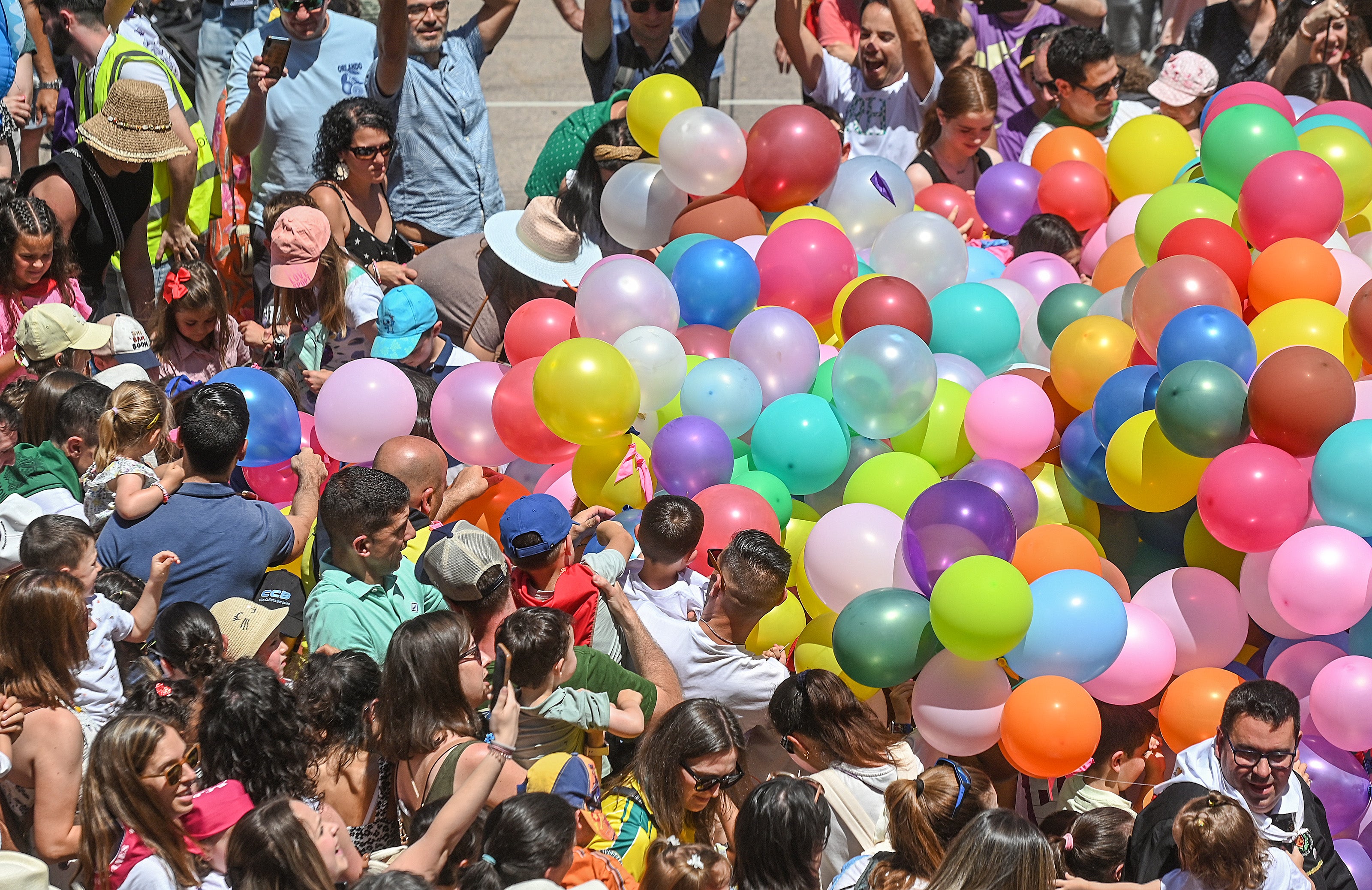 El pregón infantil de Sampedros, en imágenes