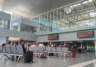 Un tren se queda parado a 400 metros de Burgos con 200 pasajeros a bordo