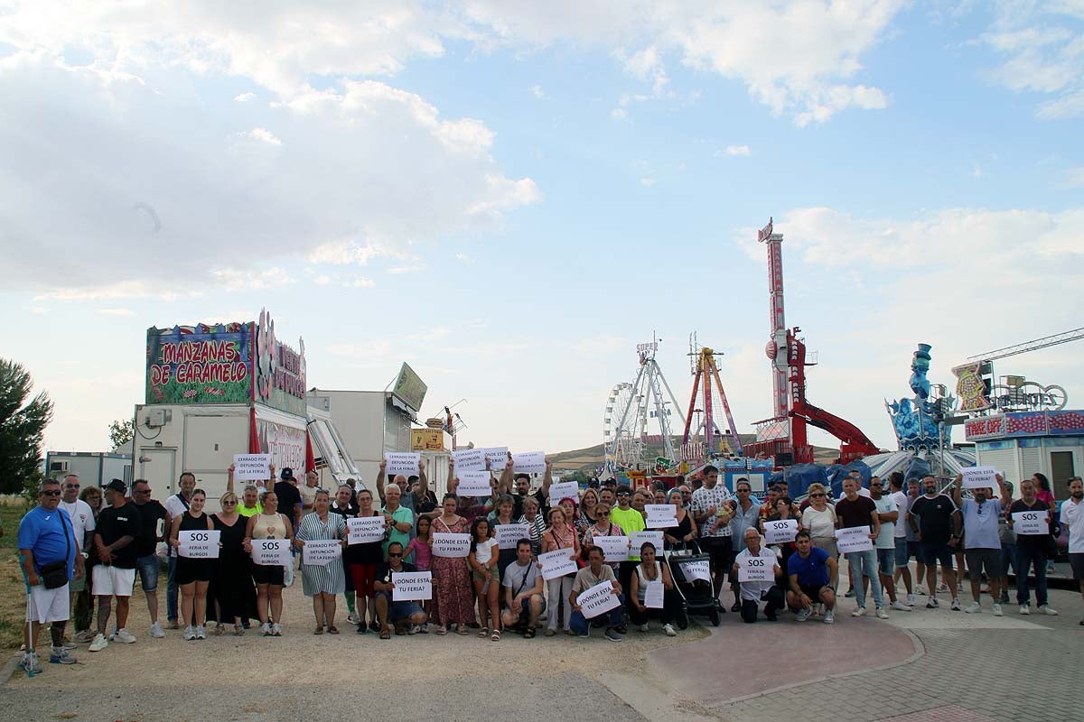 Así ha sido el cierre de protesta de la feria de atracciones de los Sampedros de Burgos