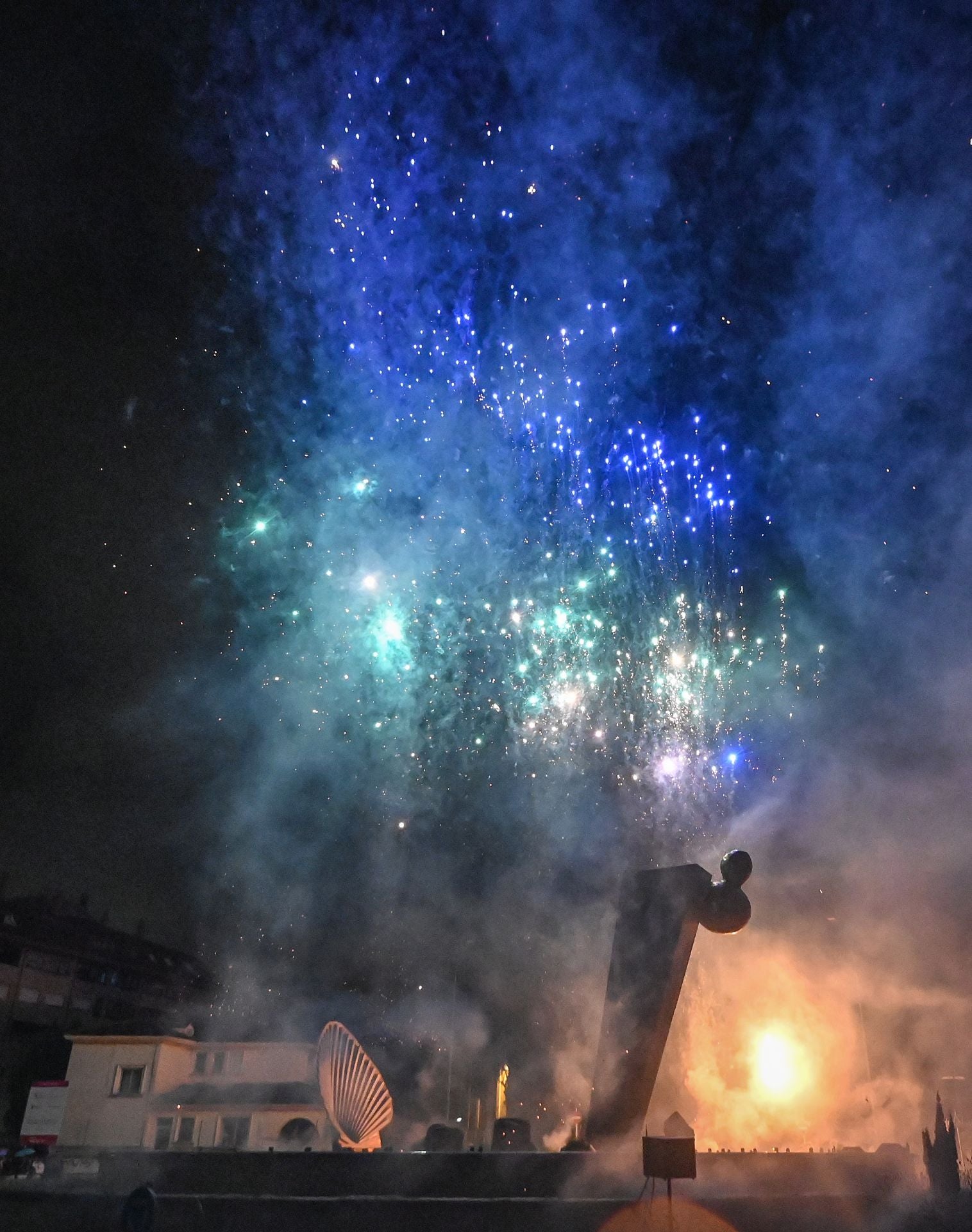 Todas las imágenes de la traca final de los Sampedros 2025
