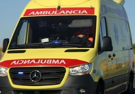 Imagen de archivo de una ambulancia de Sacyl.