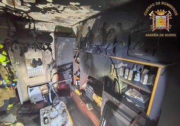La rápida actuación de los bomberos de Aranda salva la vida de un anciano