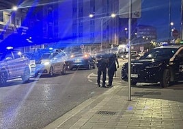 Control de Policía Local y Policía Nacional este fin de semana en la calle Hospicio de Aranda de Duero.