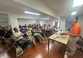 Imágenes de los 'Encuentros con la Arqueología en el Geoparque Las Loras'.