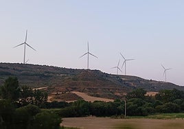 Molinos eólicos en el Alfoz de Burgos.
