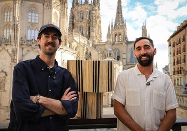 Los dos jóvenes de Burgos que iluminan hogares de toda España