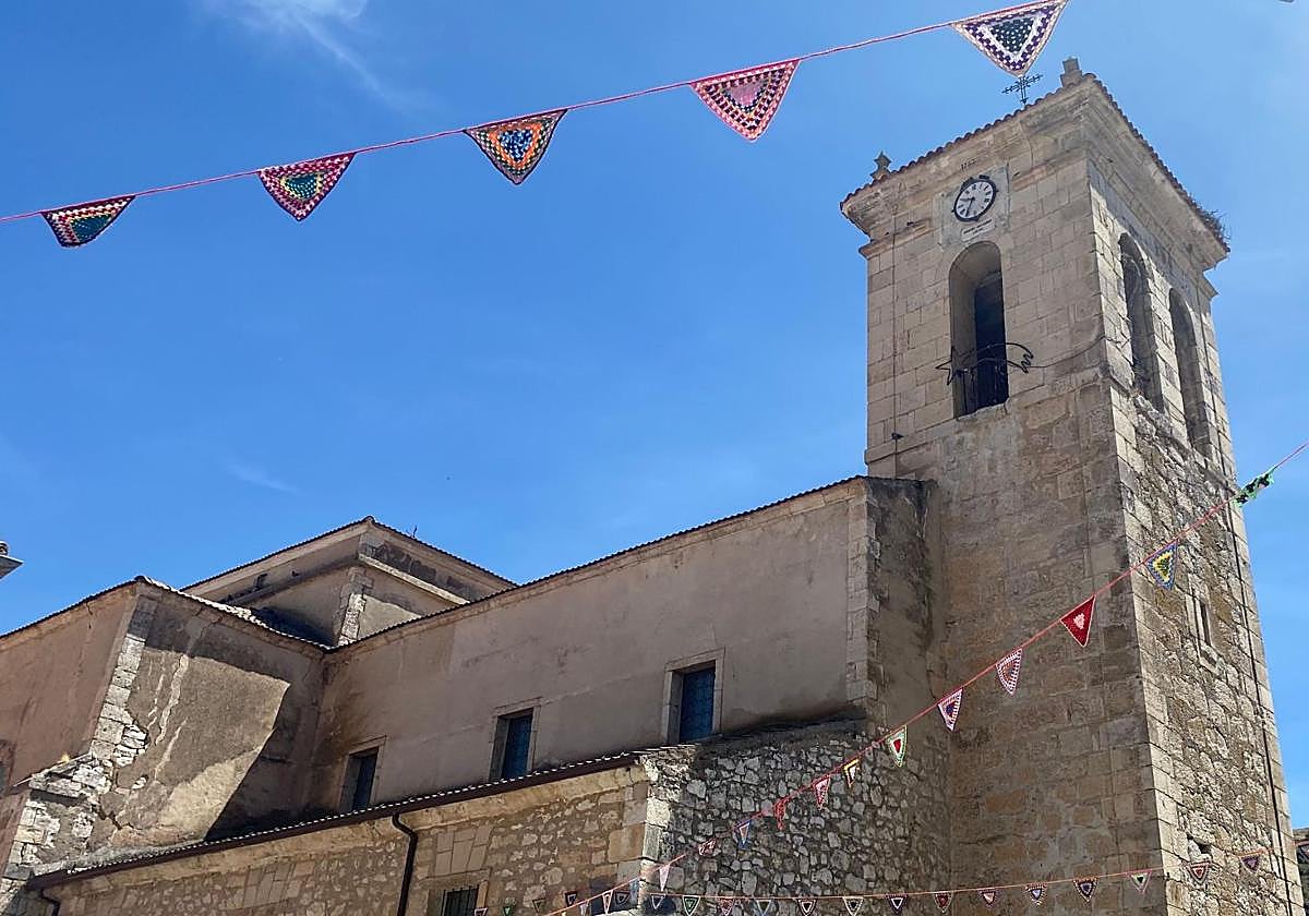 Iglesia dedicada a Santa Columba, en Adrada de Haza, Burgos.